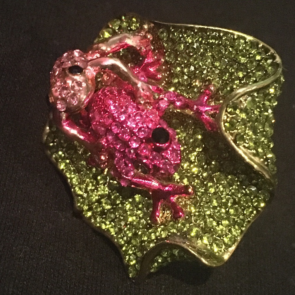 Fun Frog Ring! - Picture 4 of 5